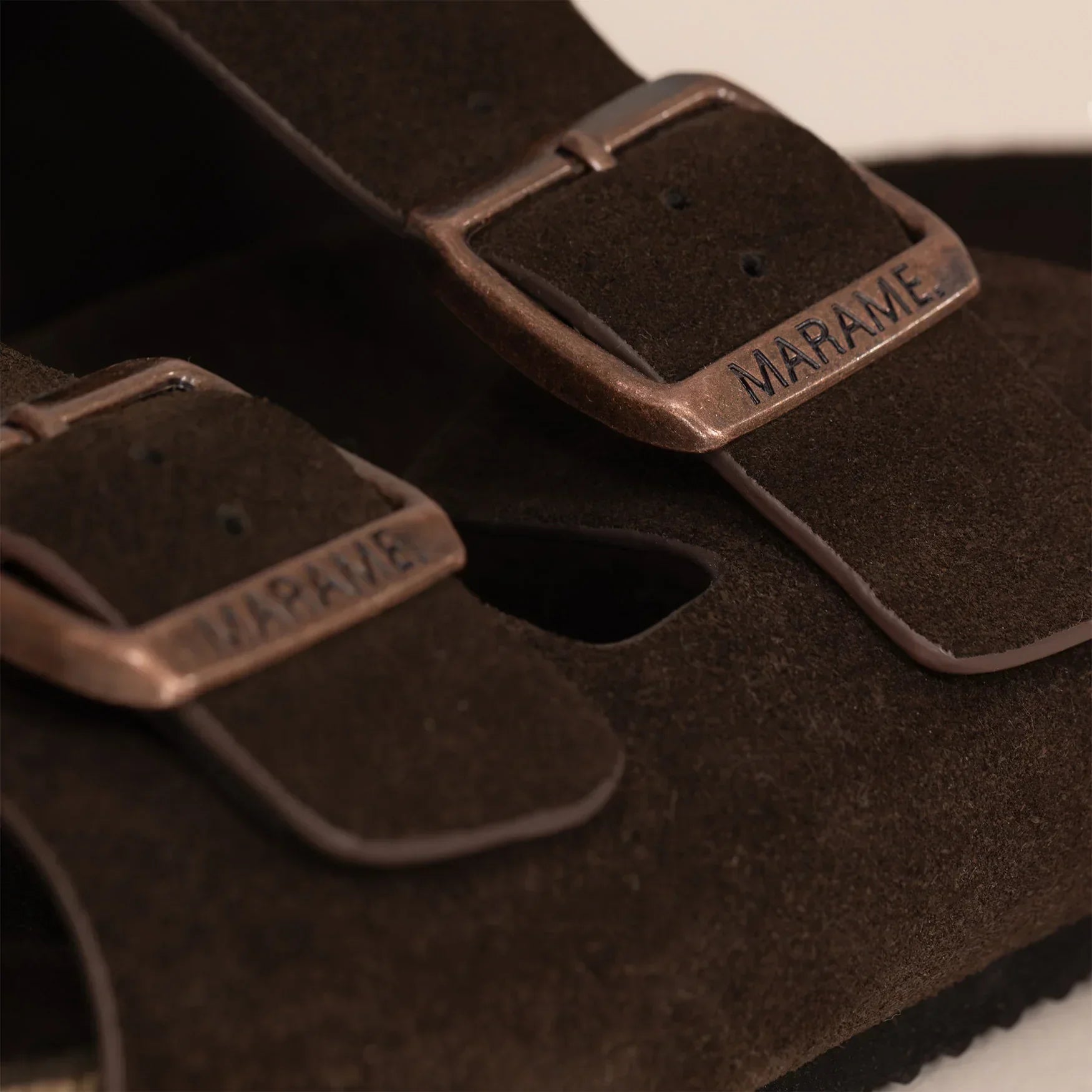 |brown