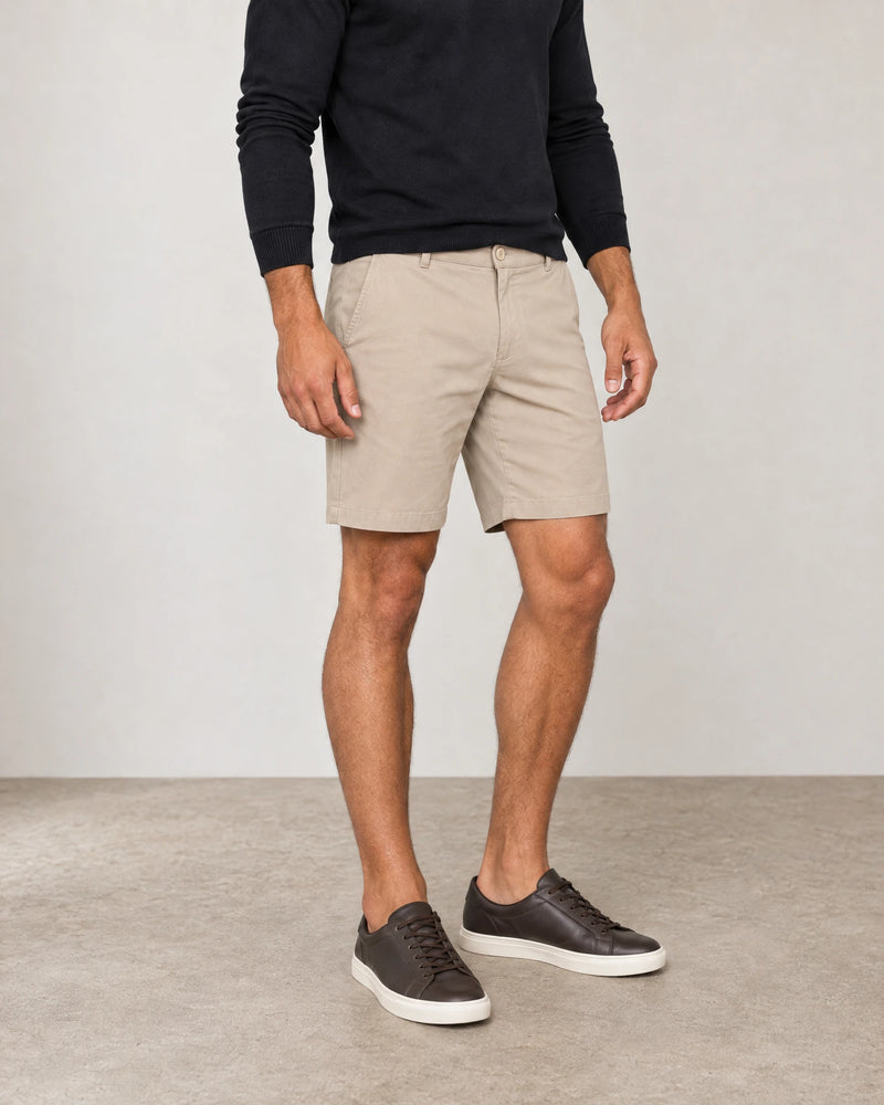 Classic Chino Shorts campaign 01|almond taupe