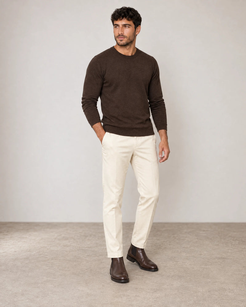 Classic Tapered Chinos campaign 02|ivory stone