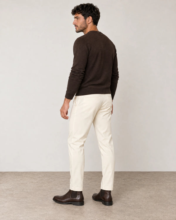 Classic Tapered Chinos campaign 04|ivory stone