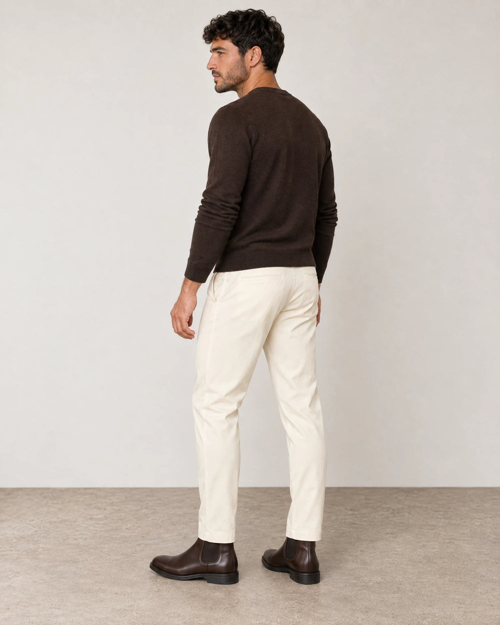 Classic Tapered Chinos campaign 04|ivory stone