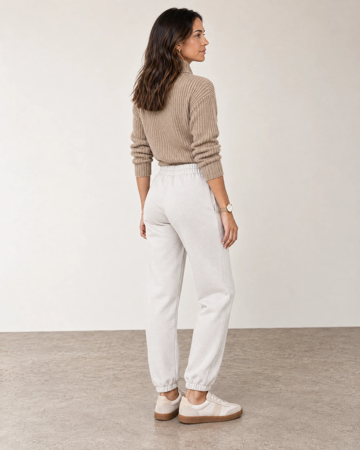
Cotton Fleece Joggers campaign 04