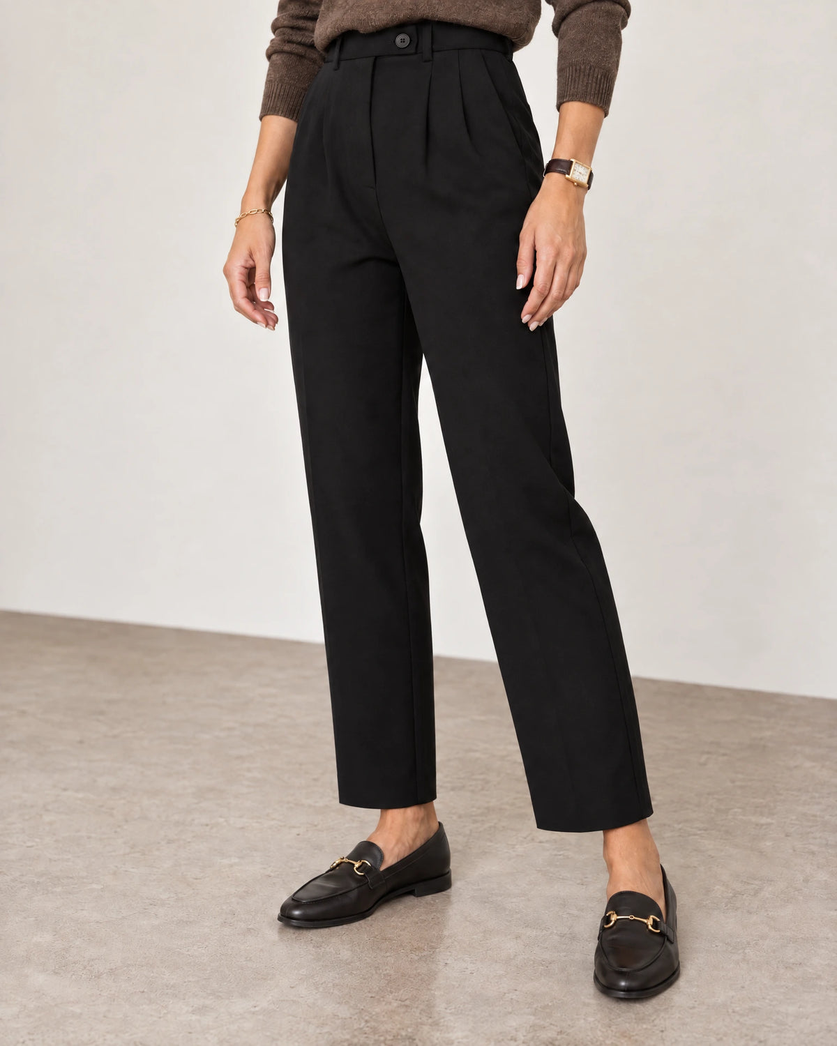 
High-Waisted Tapered Trousers campaign 05
