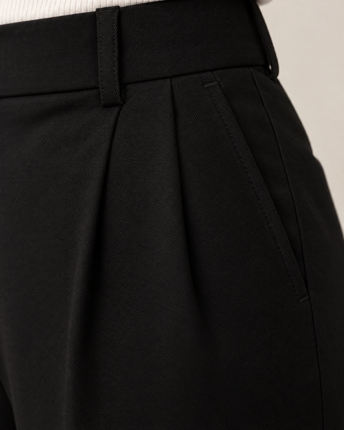 
High-Waisted Tapered Trousers campaign 08