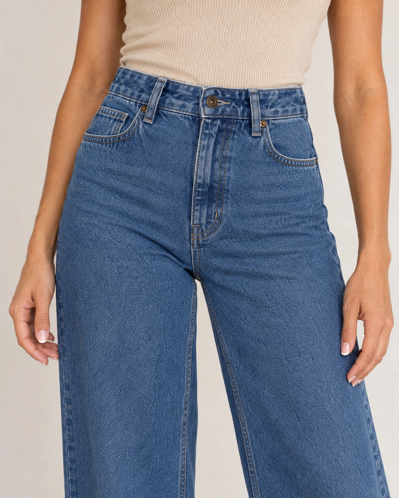 High-Waisted Wide Leg Jeans campaign 03|deep navy wash denim