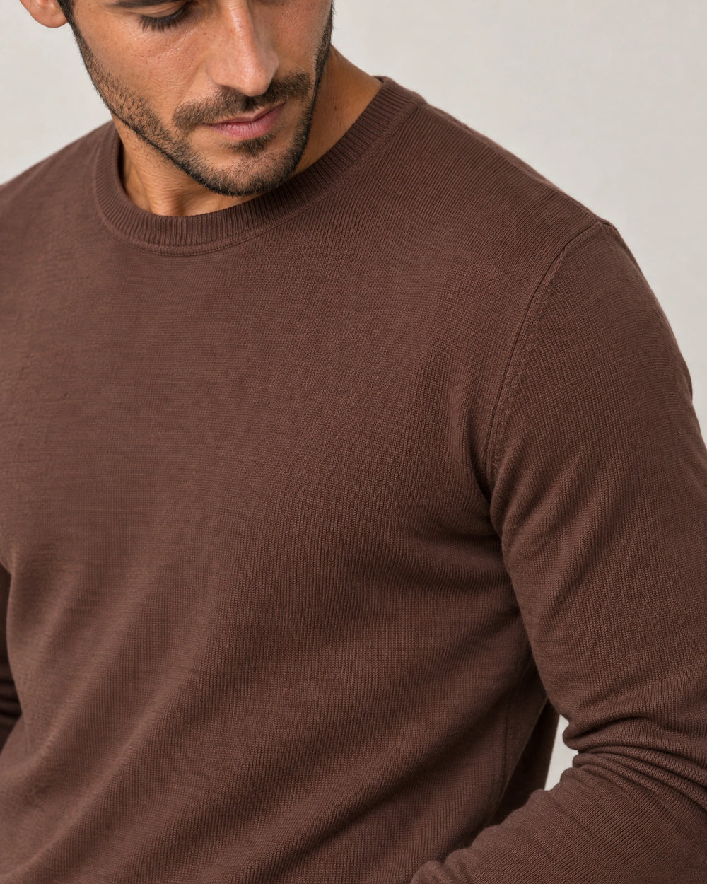 Italian Fine Knit Crew campaign 03|conker brown