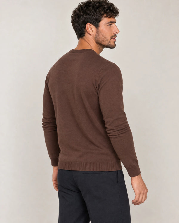 Italian Fine Knit Crew campaign 04|conker brown