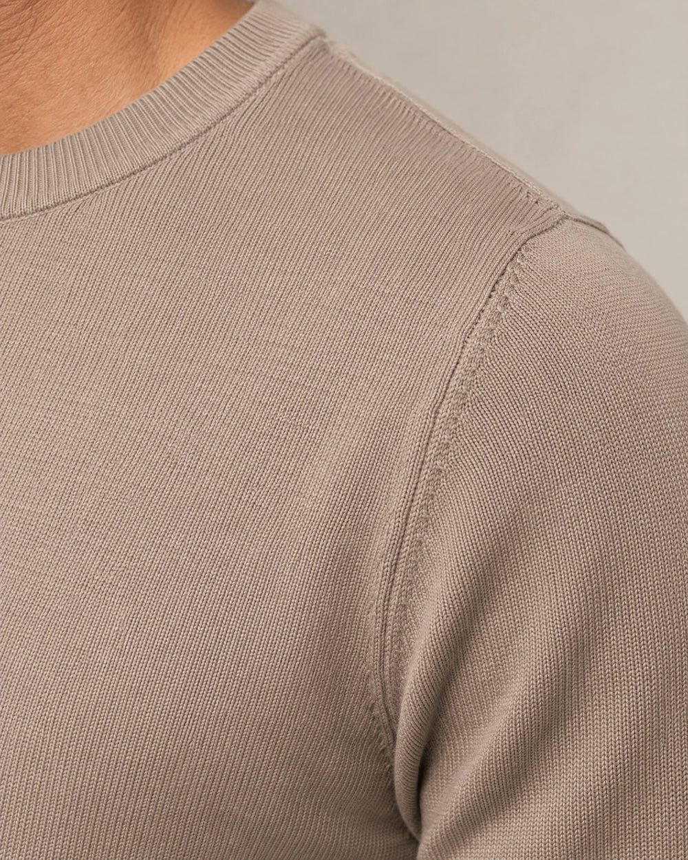 Italian Fine Knit Crew campaign 08|putty dove