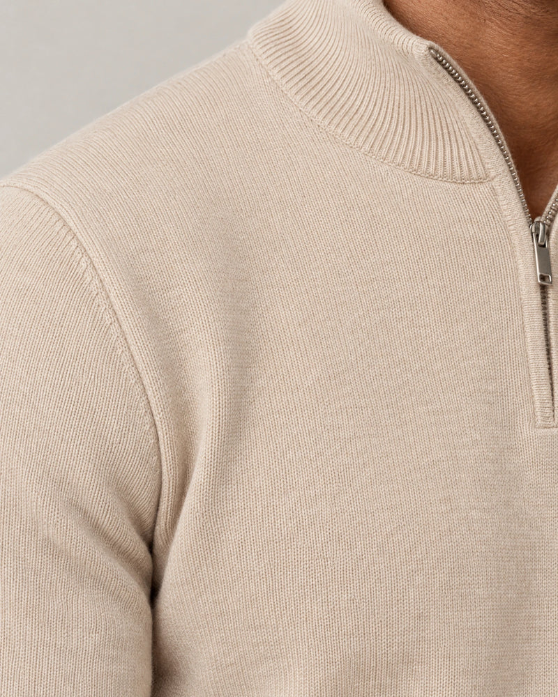 Italian Fine Knit Half Zip campaign 08|beige pearl