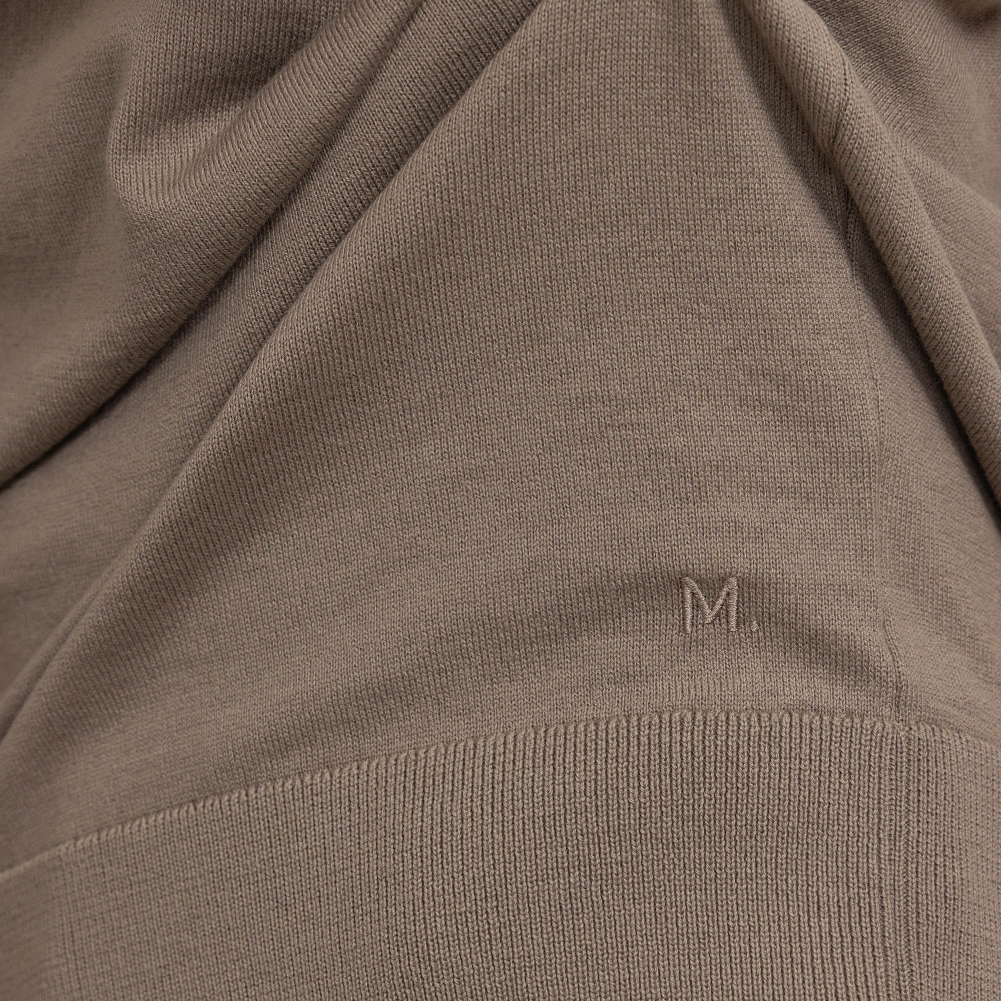 close up |shadow grey