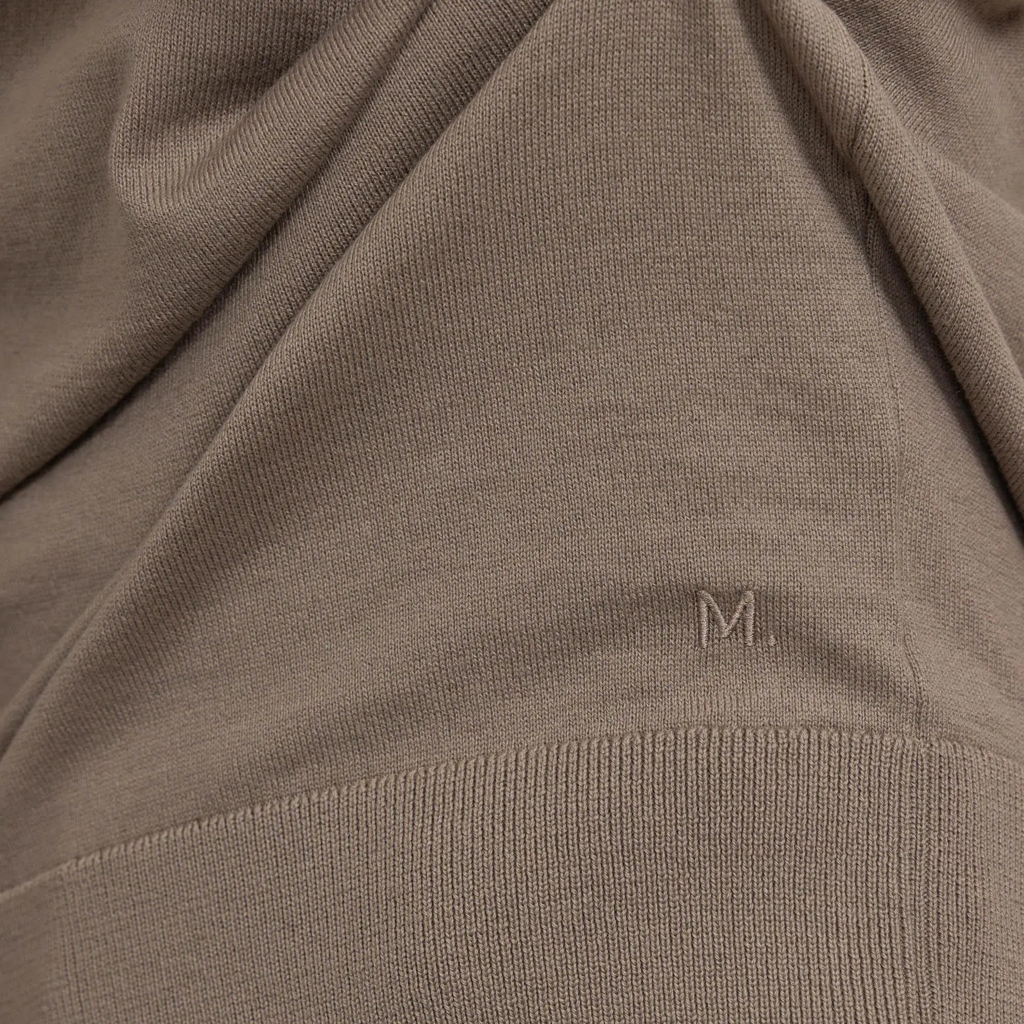 close up |shadow grey