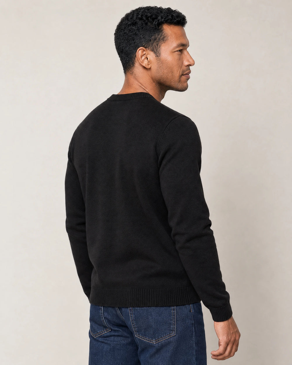Italian Merino Wool Knit Jumper campaign 04|black
