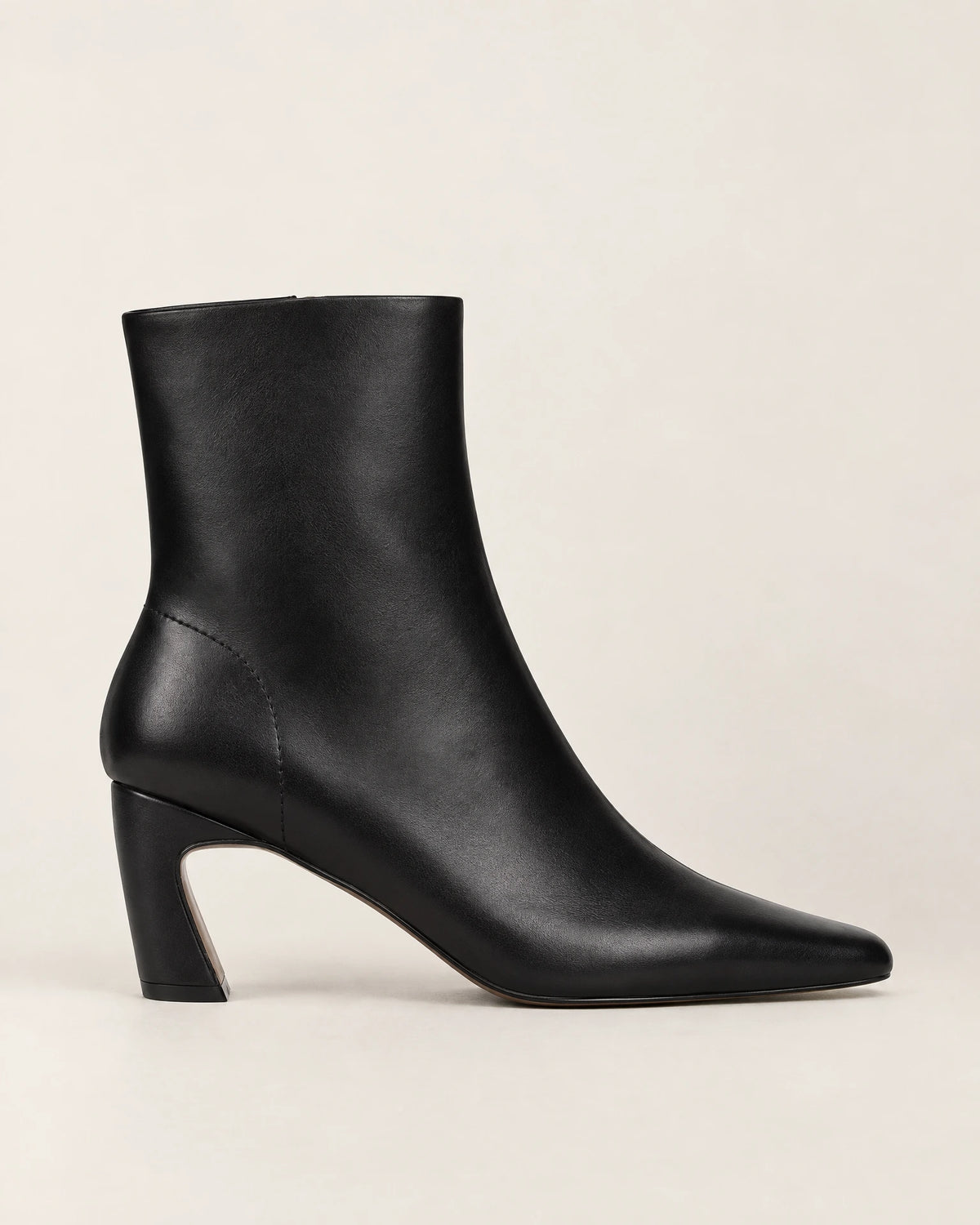 
Leather Ankle Boots campaign 04