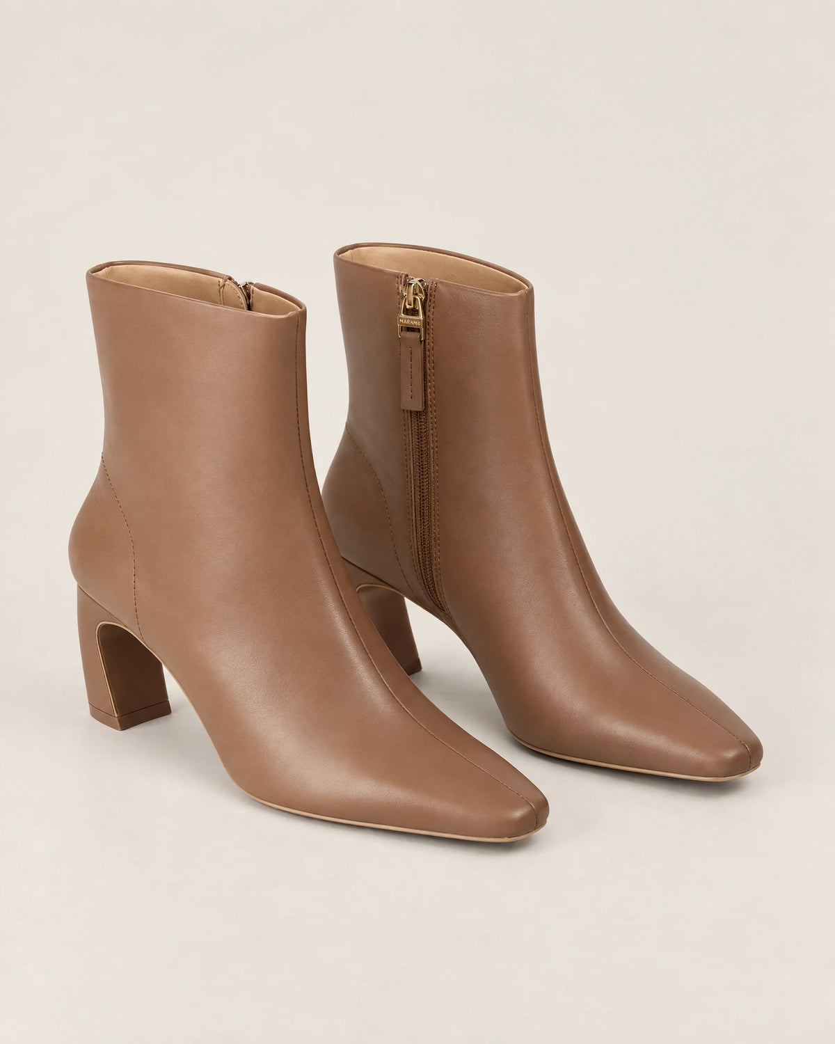 
Leather Ankle Boots campaign 03