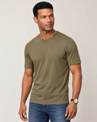 Lightweight Lyocell Blend T-Shirt campaign 01|olive