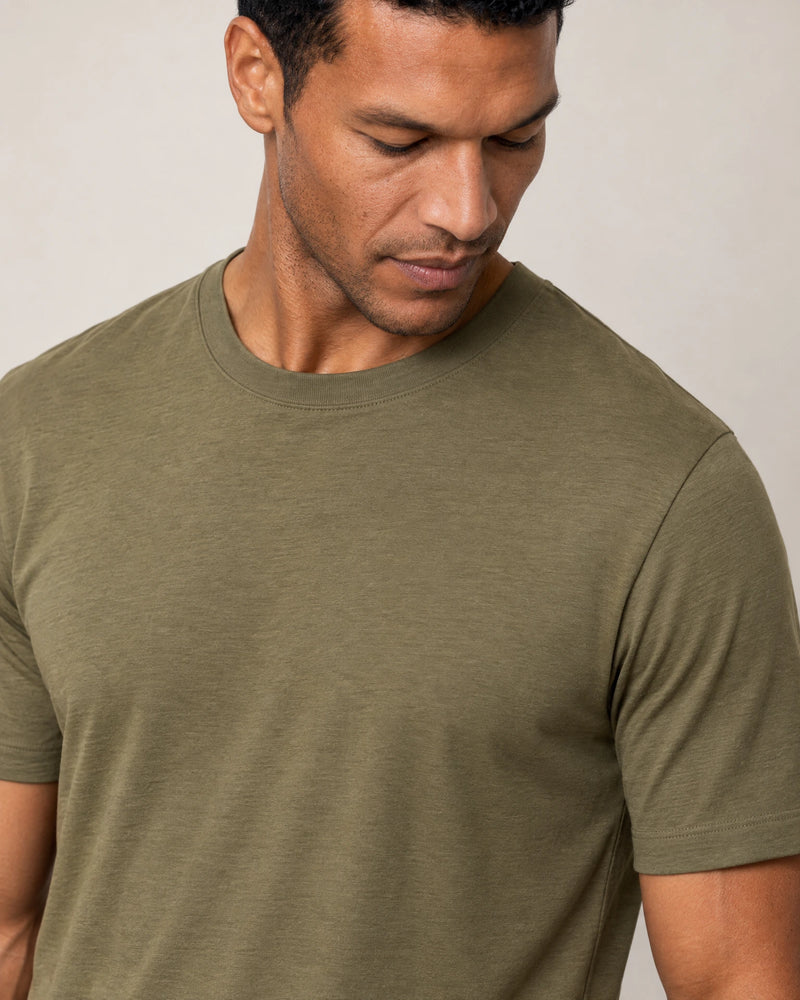 Lightweight Lyocell Blend T-Shirt campaign 03|olive