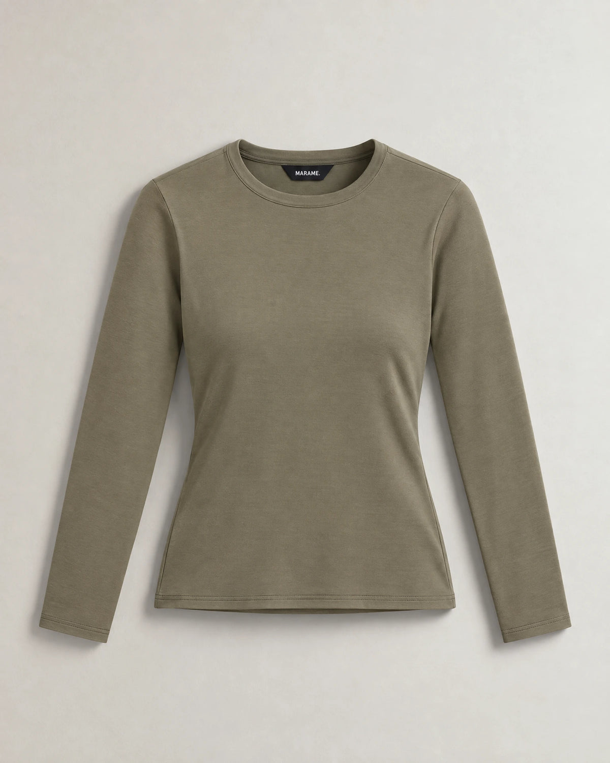 
Long Sleeve Fitted T-Shirt campaign 09