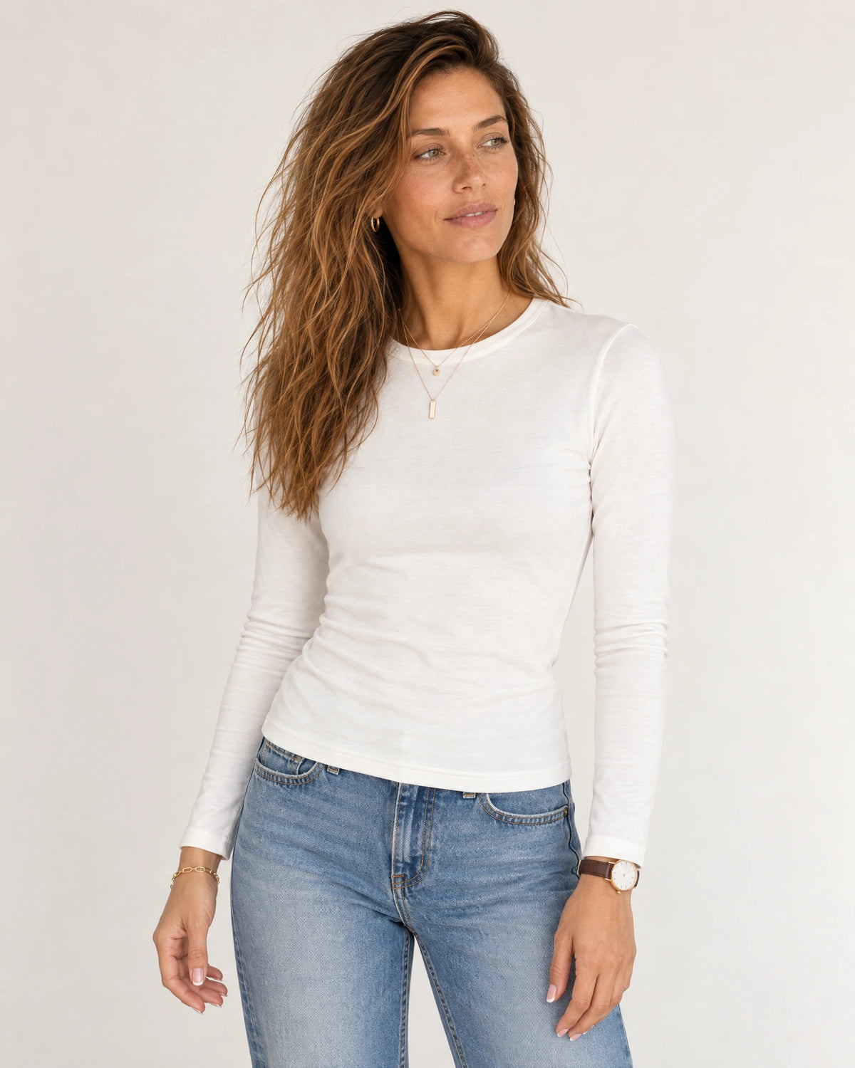 
Long Sleeve Fitted T-Shirt campaign 01