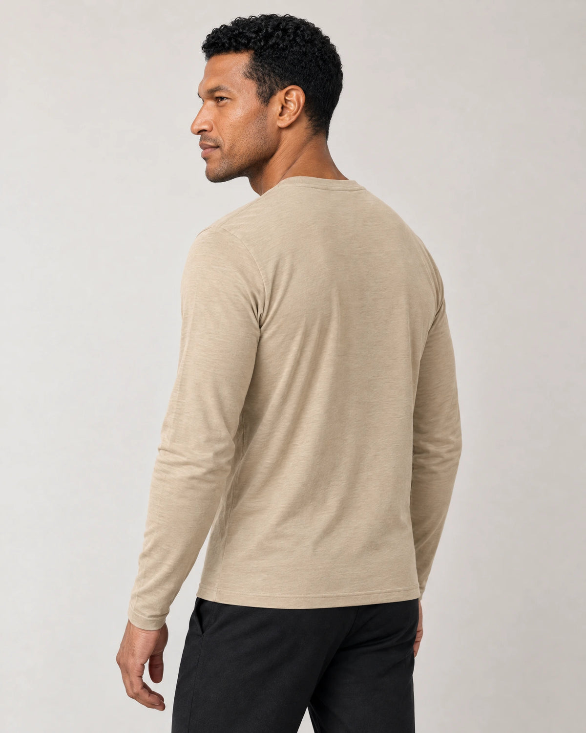 
Lyocell Blend Long Sleeve Logo T-Shirt campaign 04
