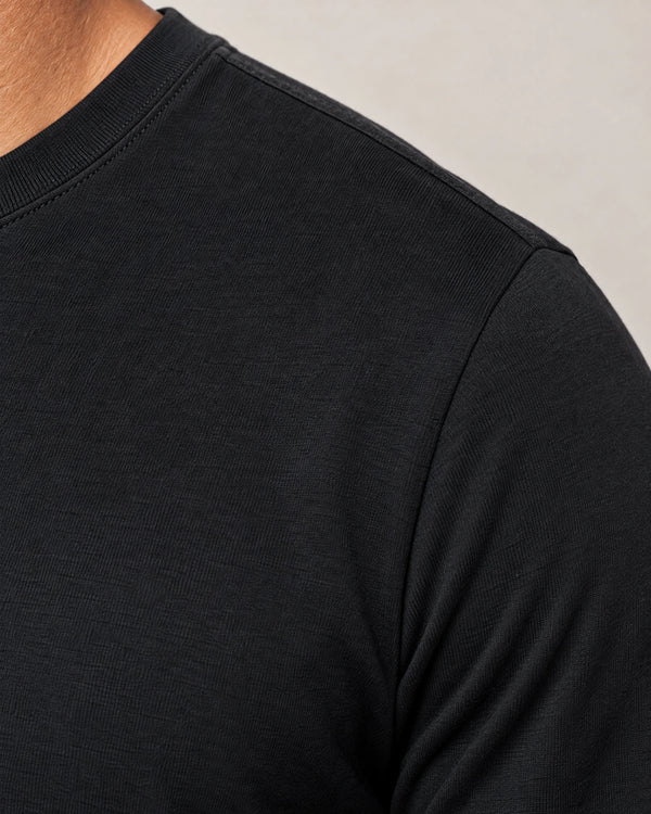 Lyocell Blend Long Sleeve T-Shirt campaign 08|black