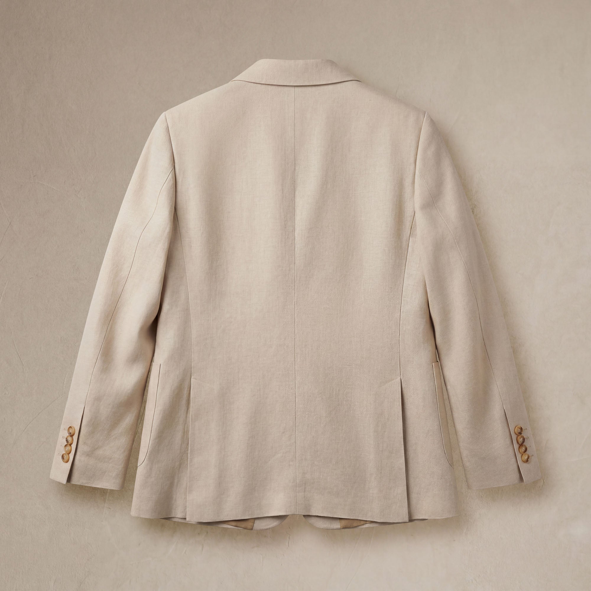 flat lay back |beige linen