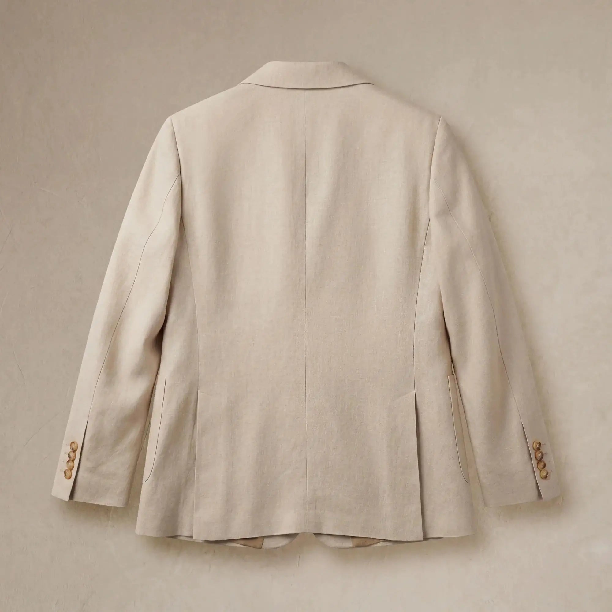 flat lay back |beige linen