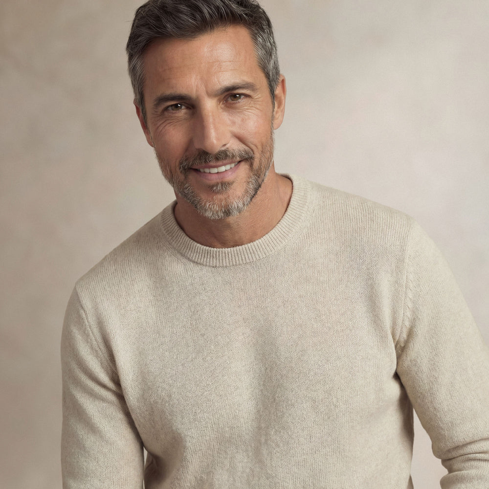 close-up |speckled grey