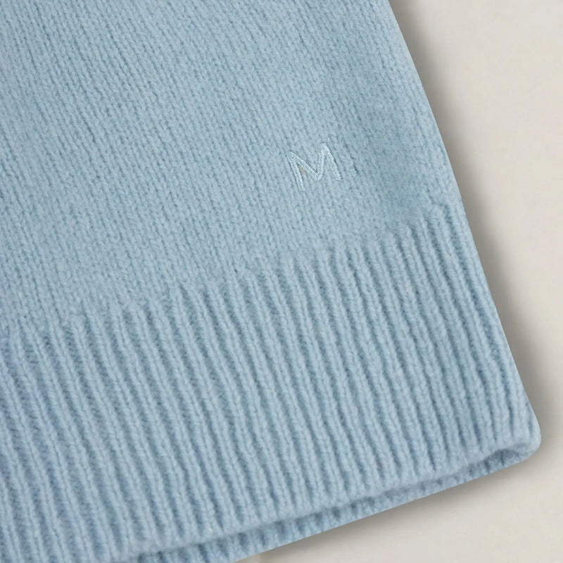 detail |blushing blue