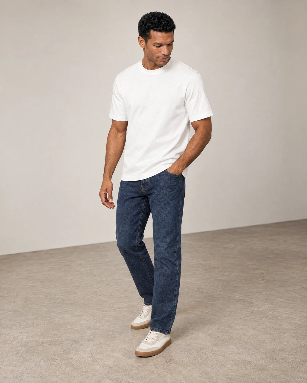 Relaxed Fit T-Shirt campaign 06|White