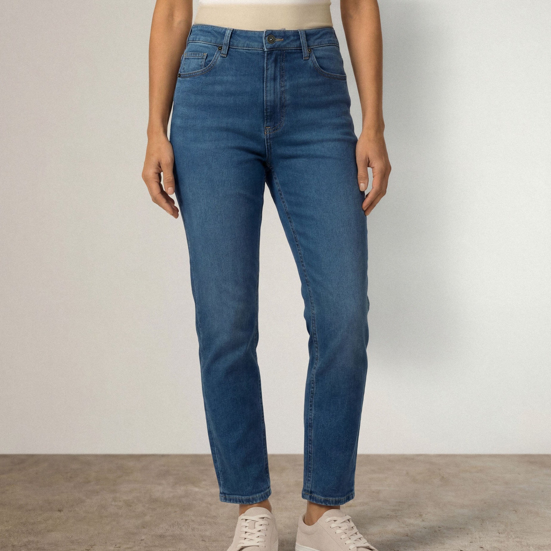 |deep navy wash denim