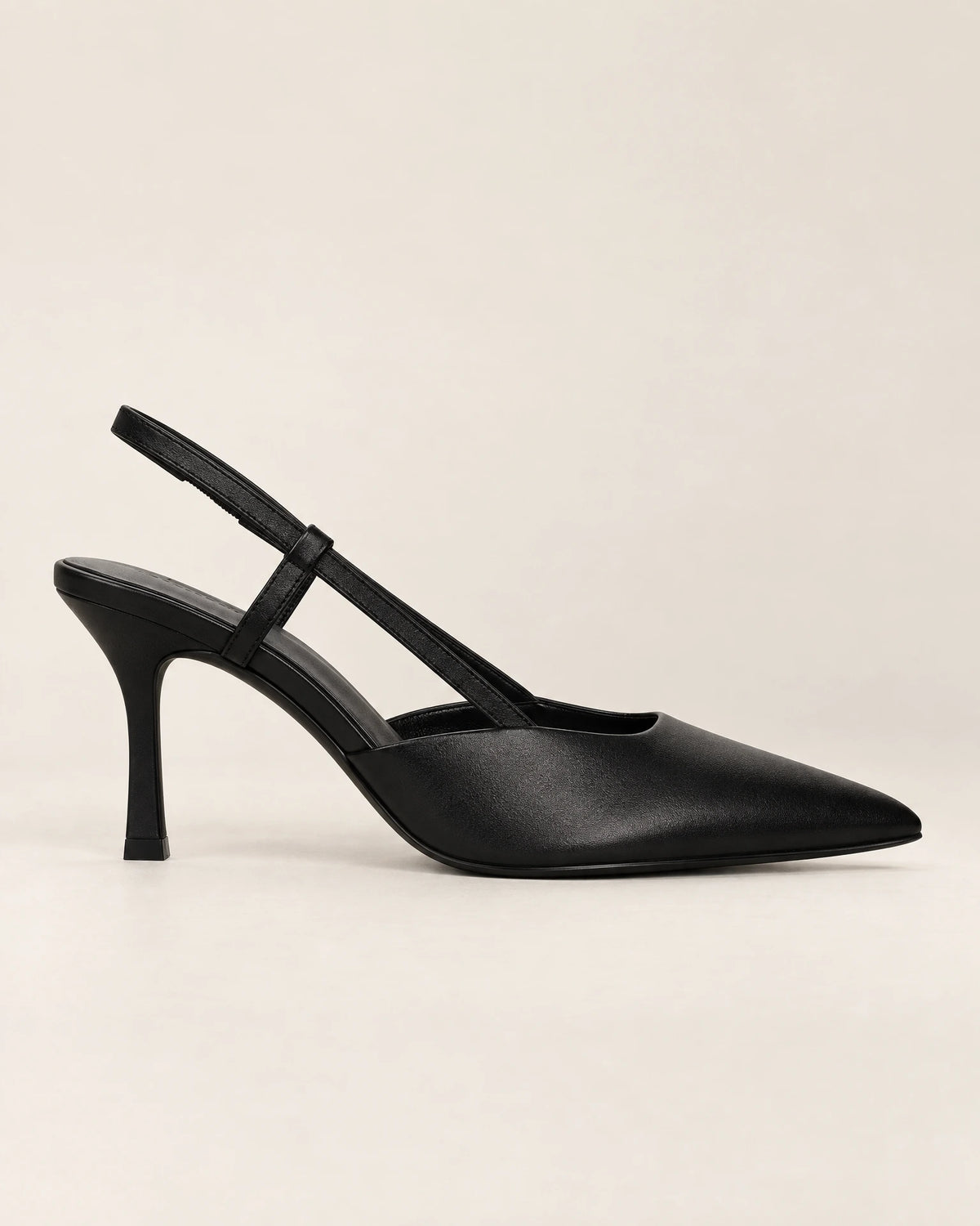 
Slingback Leather Heels campaign 04