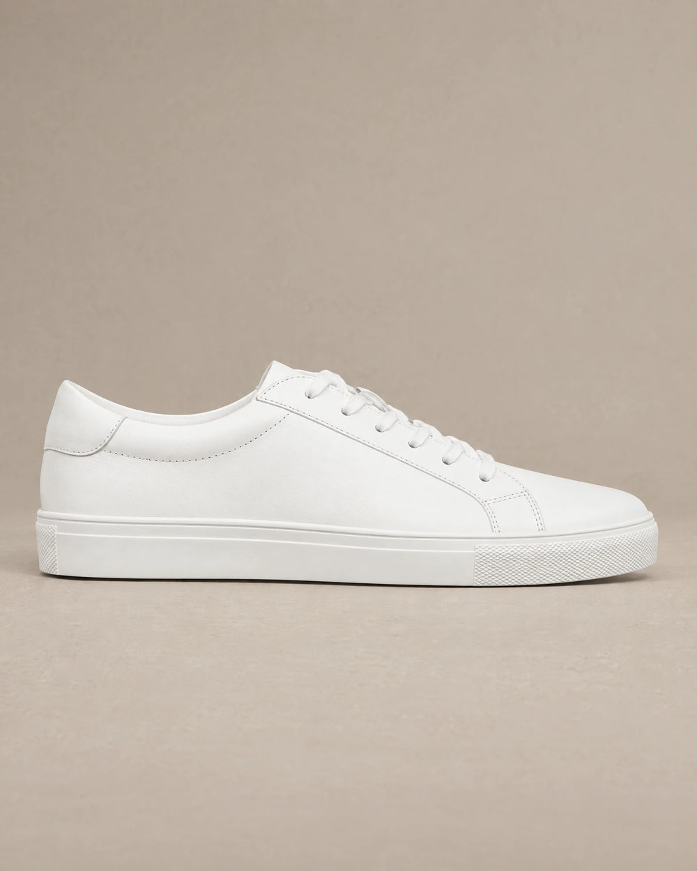 Smart Leather Trainers campaign 04|white