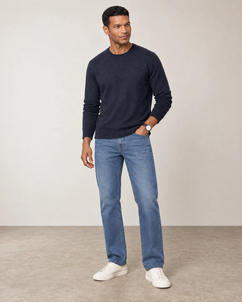 Straight Leg Jeans campaign 02|classic wash denim