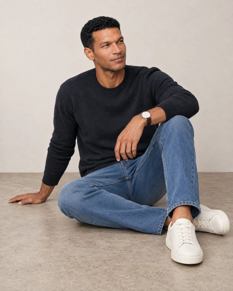 Straight Leg Jeans campaign 07|classic wash denim