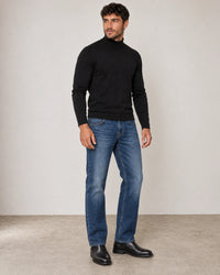 Straight Leg Jeans campaign 01|navy wash denim