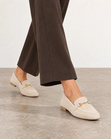 
Suede Buckled Loafers campaign 02