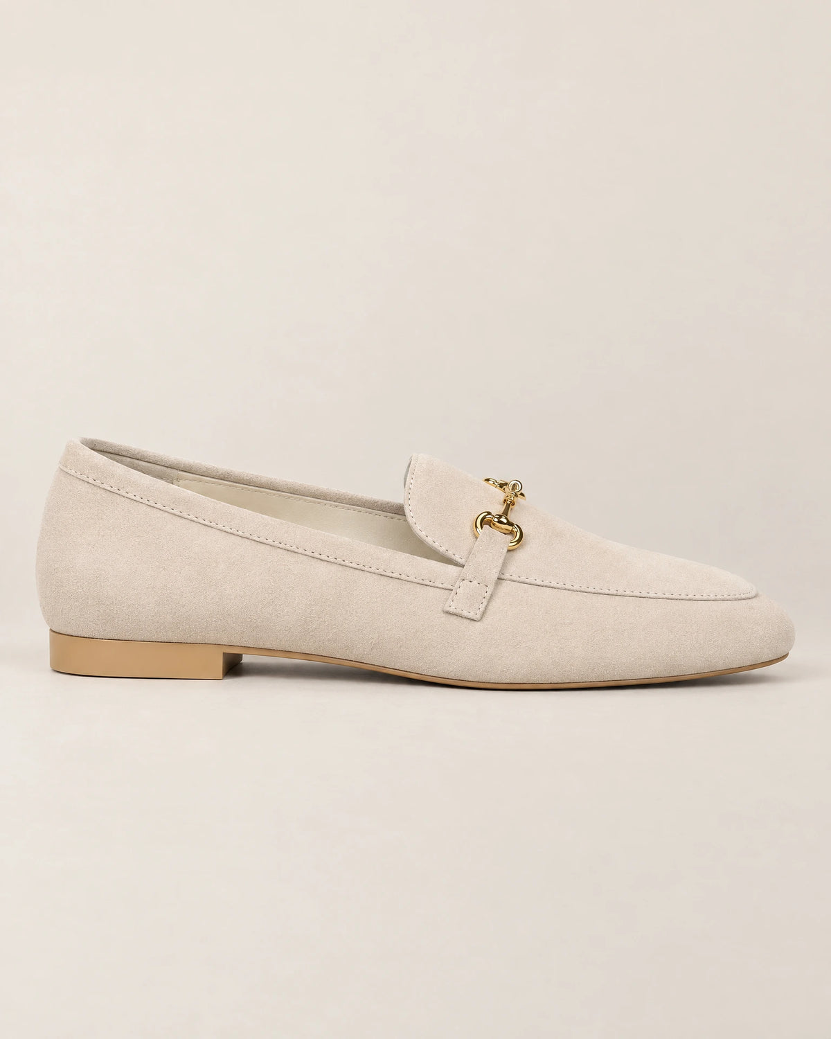 
Suede Buckled Loafers campaign 04