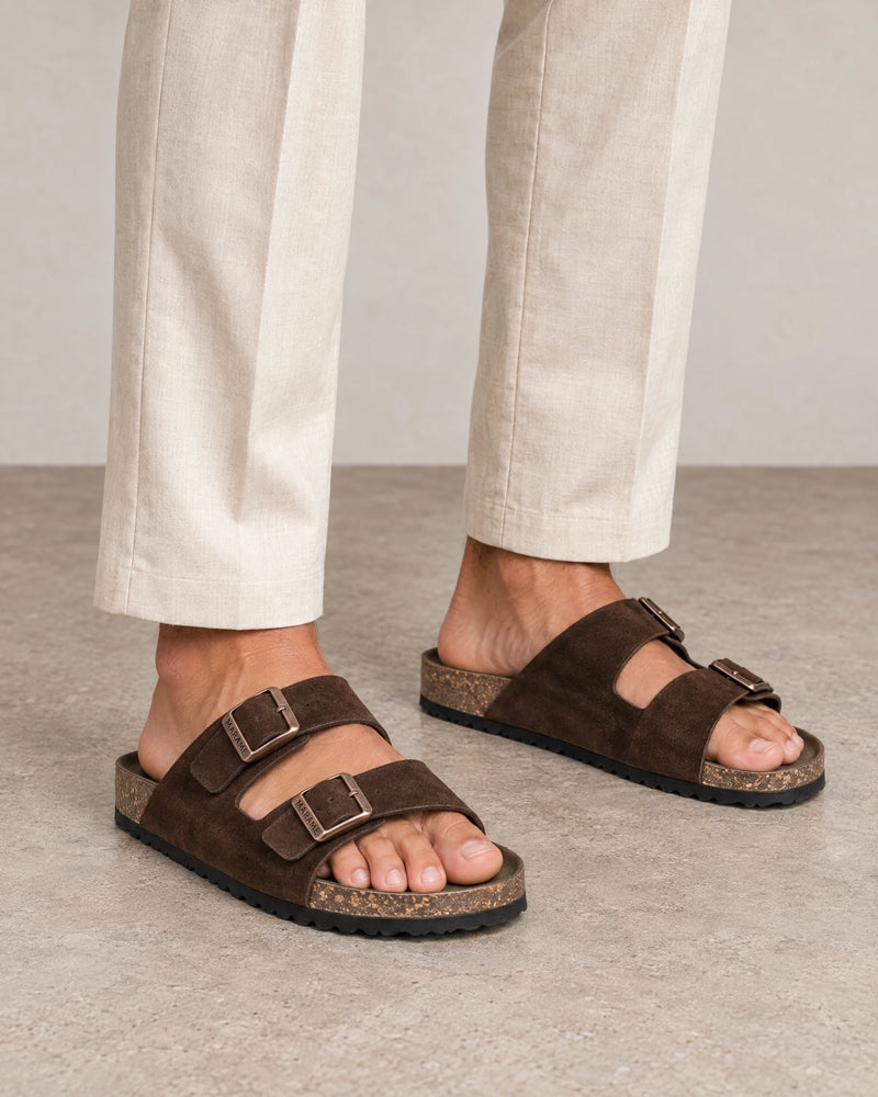 Suede Sandals campaign 01|brown