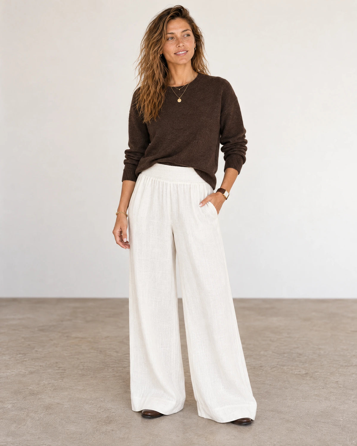 
The Amara Linen Trouser campaign 02