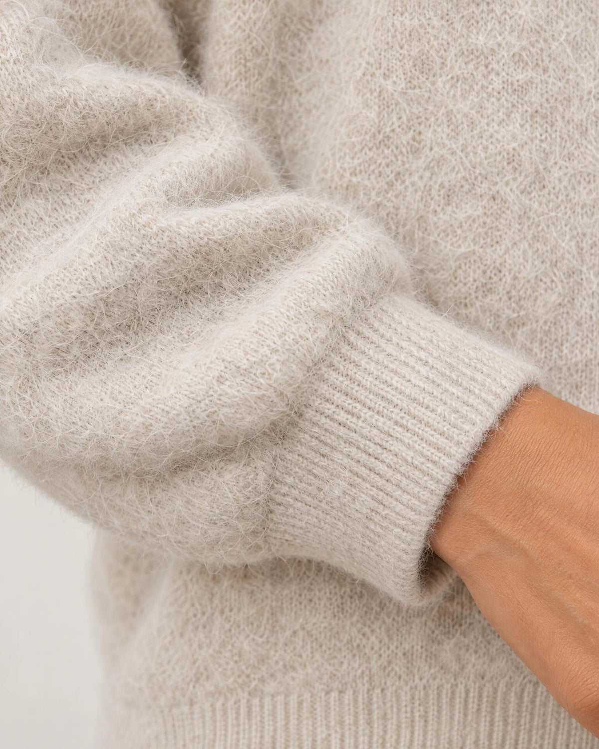 
The Aspen Brushed Crew campaign 08