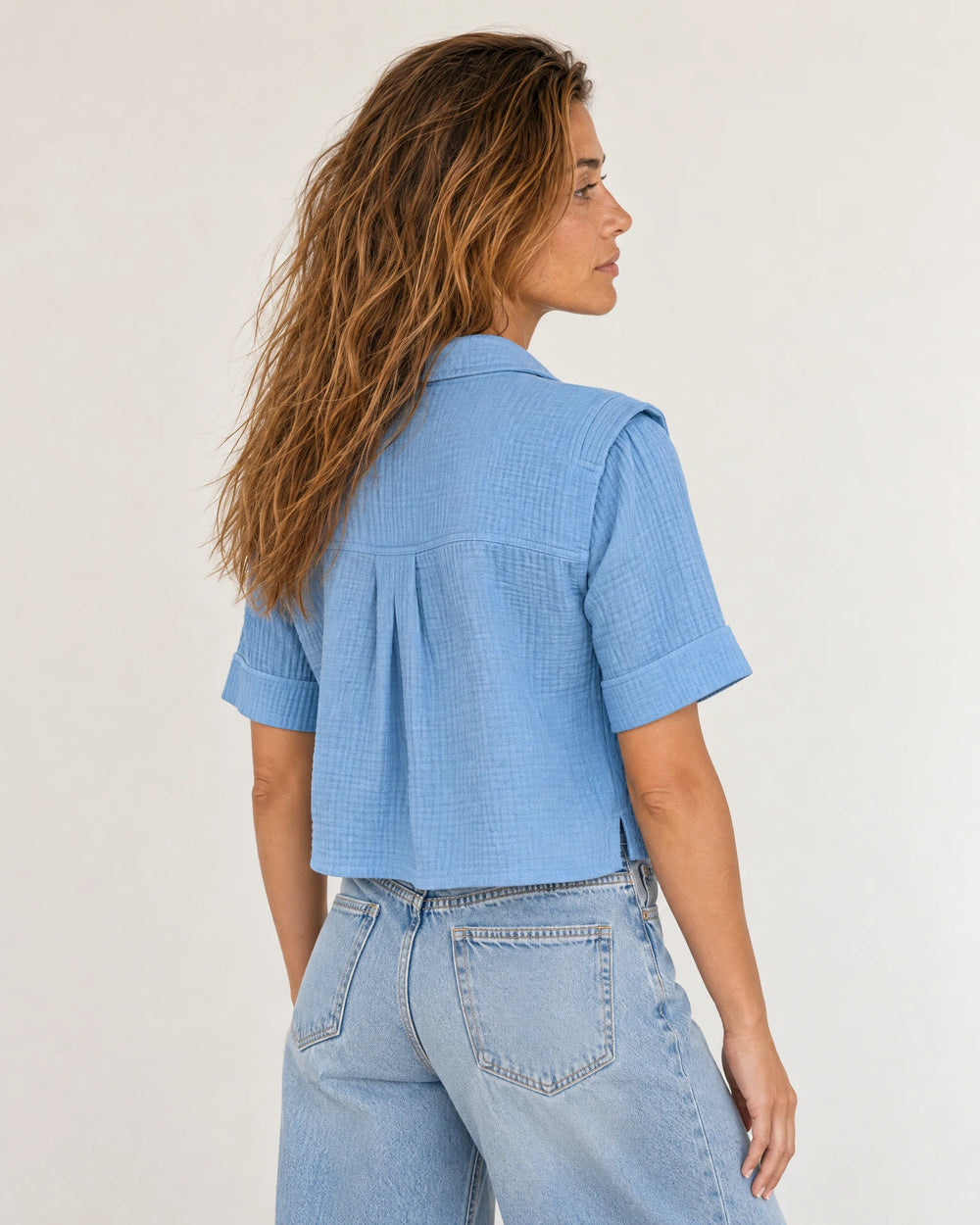 The Cala Shirt campaign 04|cornflower blue