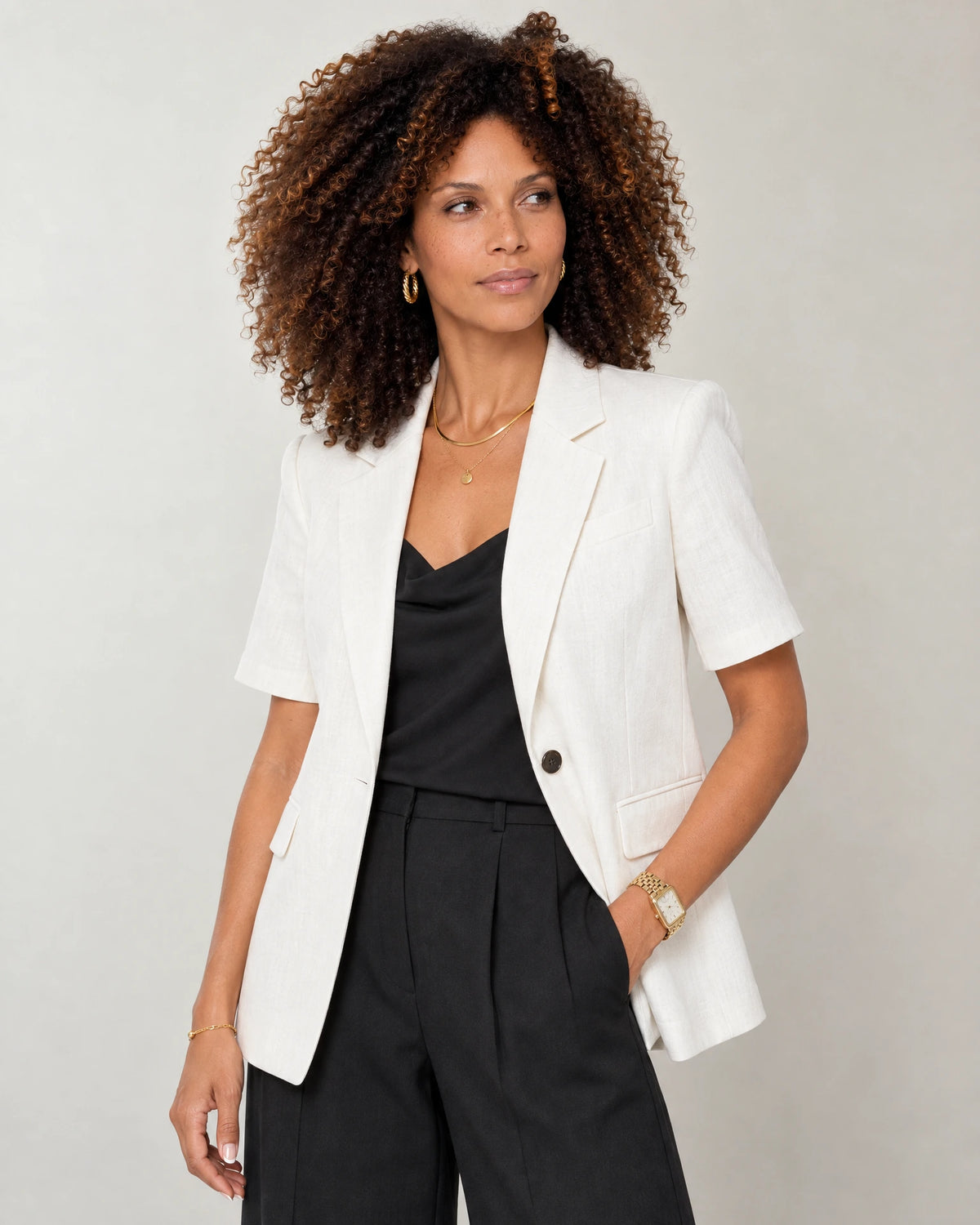 
The Eden Shoulder Pad Blazer campaign 01