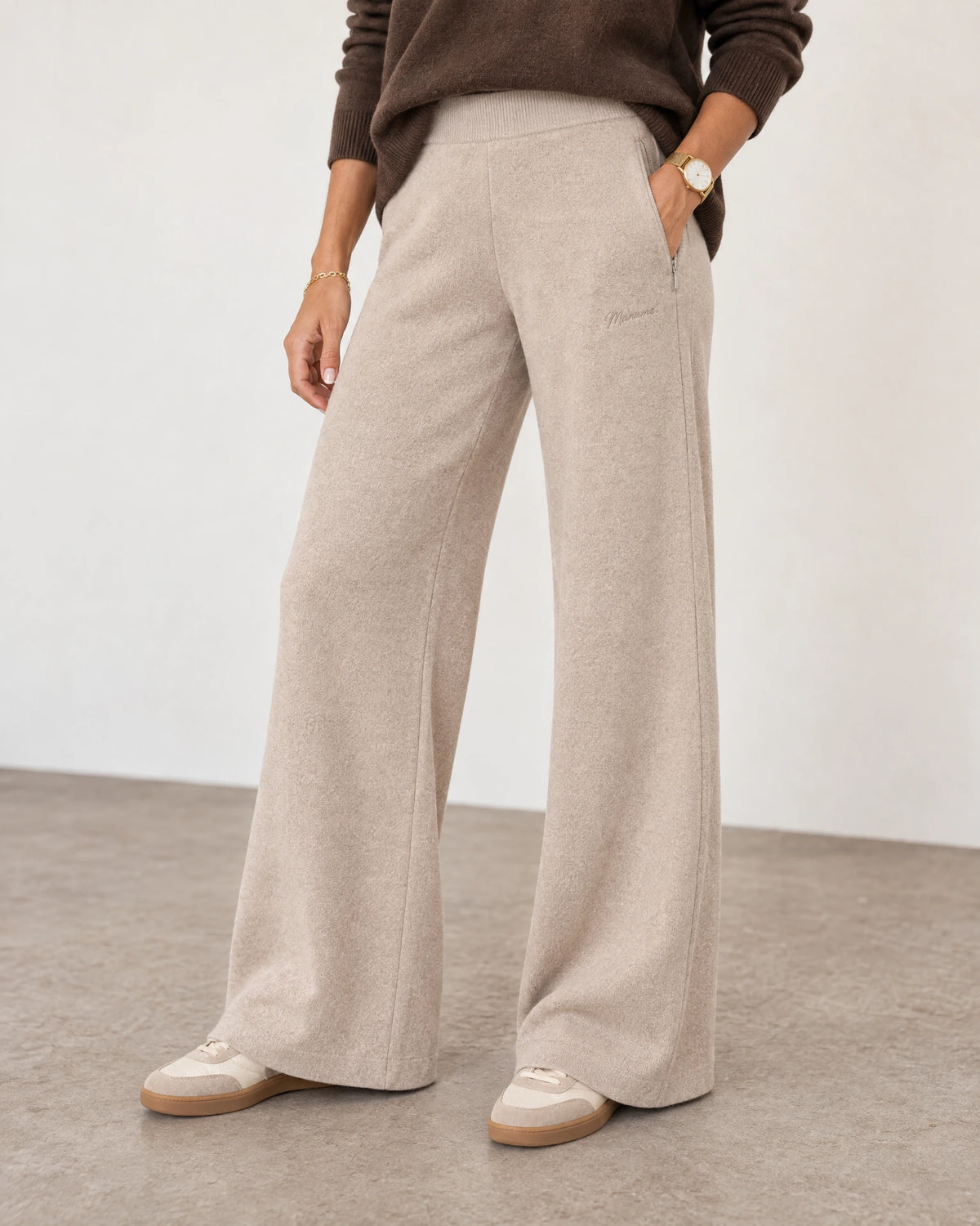 
The Varo Knit Pant campaign 05