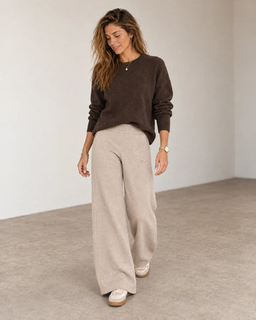 
The Varo Knit Pant campaign 06