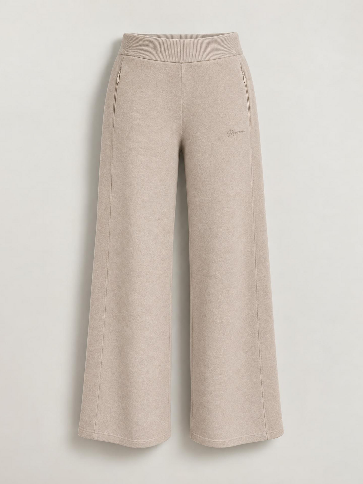 
The Varo Knit Pant campaign 11