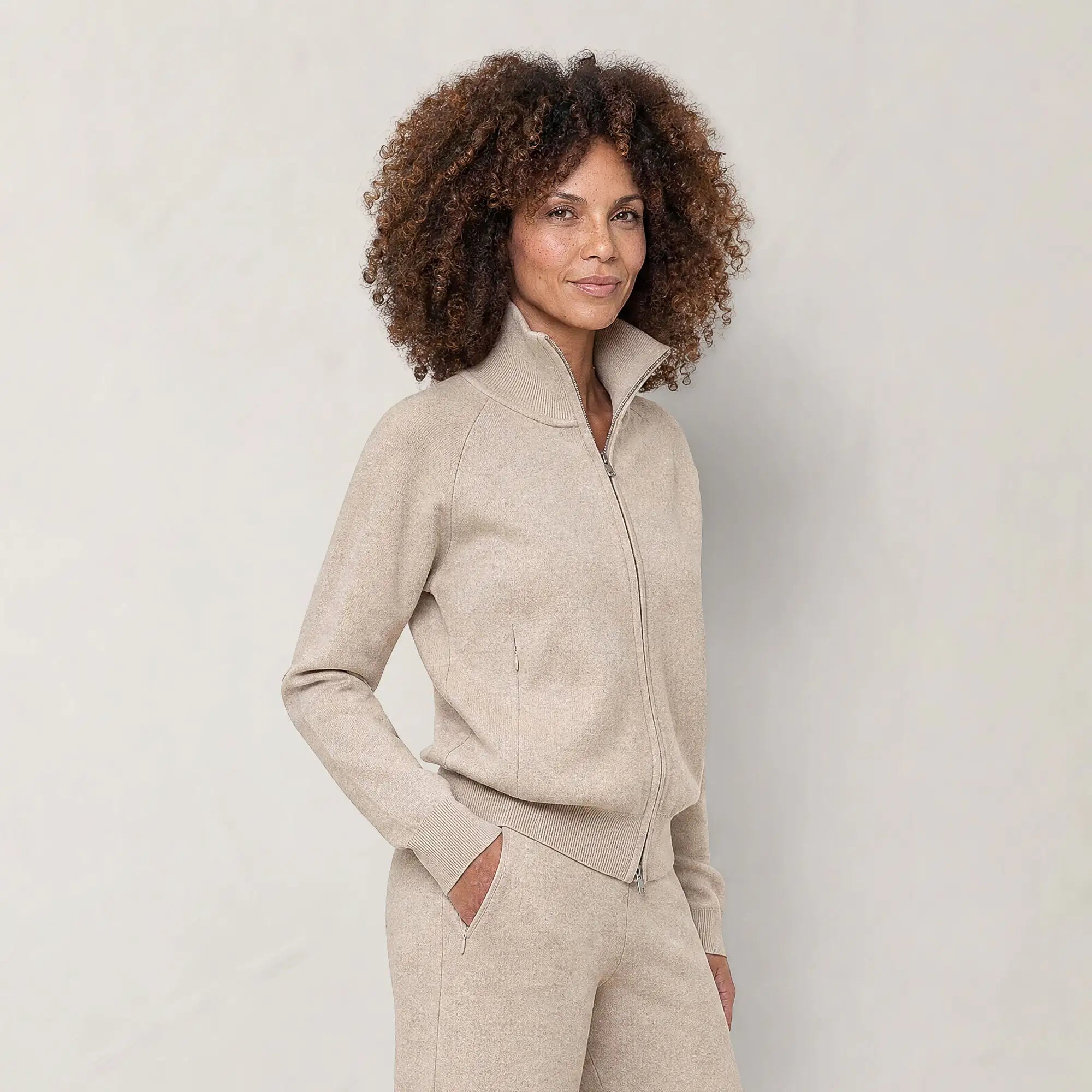 |beige taupe