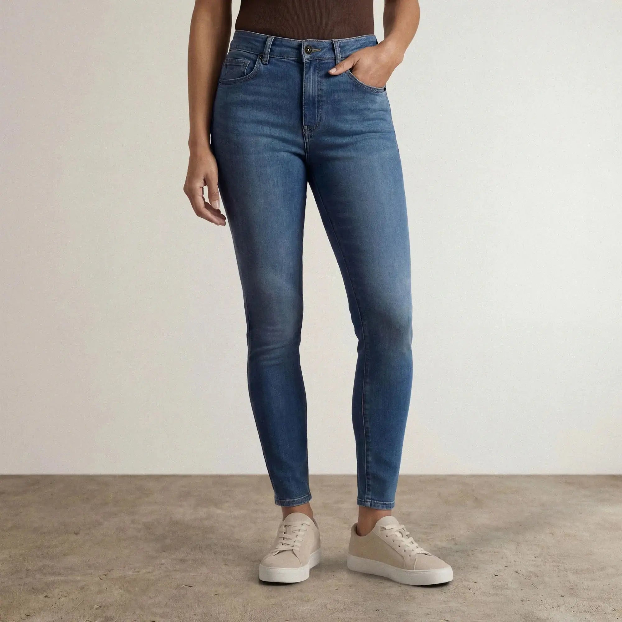|deep navy wash denim