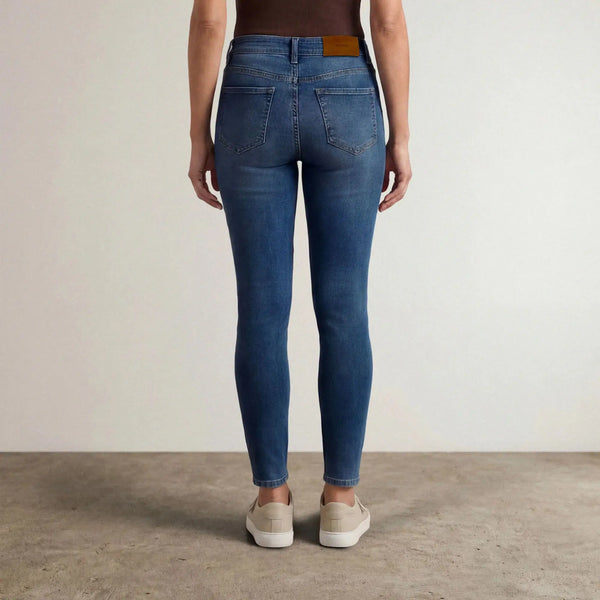 |deep navy wash denim