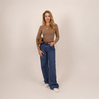 Long Sleeve Fitted T-Shirt