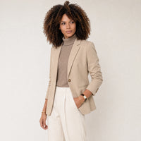 Classic Blazer campaign 01|natural beige